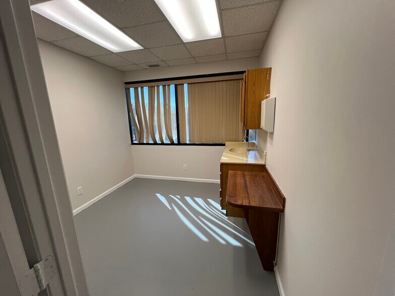 More Photos Of 9123 N Military Trl, Palm Beach Gardens Office For Lease