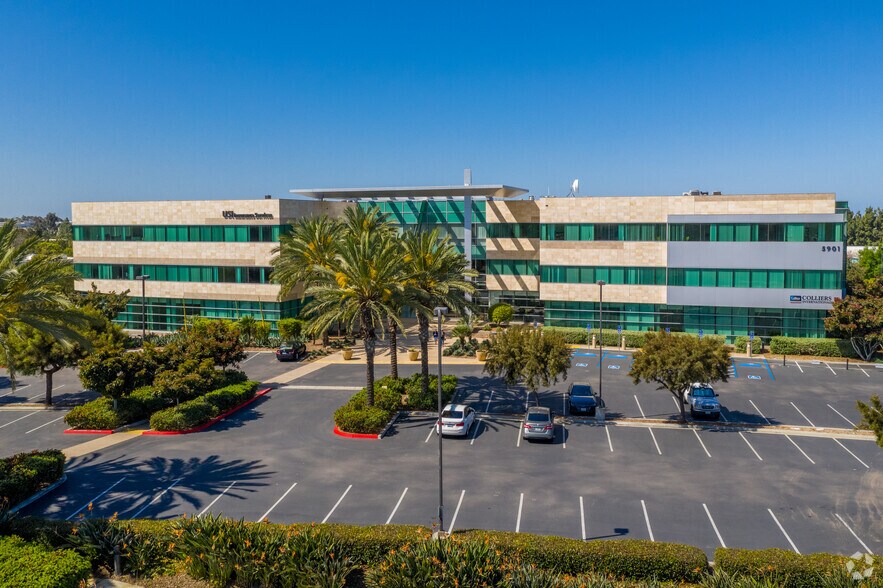 More Photos Of 5901 Priestly Dr, Carlsbad Office For Lease