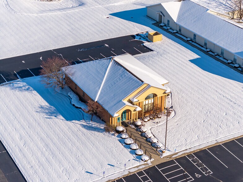 More Photos Of 1752 W High St, Piqua Medical For Sale