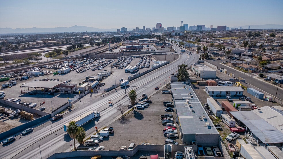 More Photos Of 2061 Losee Rd, North Las Vegas Auto Repair For Sale
