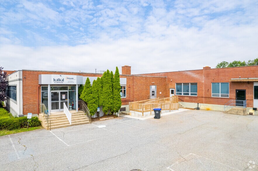 More Photos Of 1039-1041 W Bridge St, Phoenixville Light Manufacturing For Lease