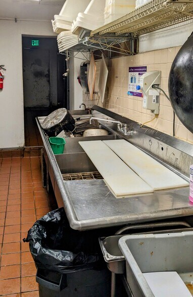 More Photos Of 332 Tate St, Greensboro Restaurant For Lease