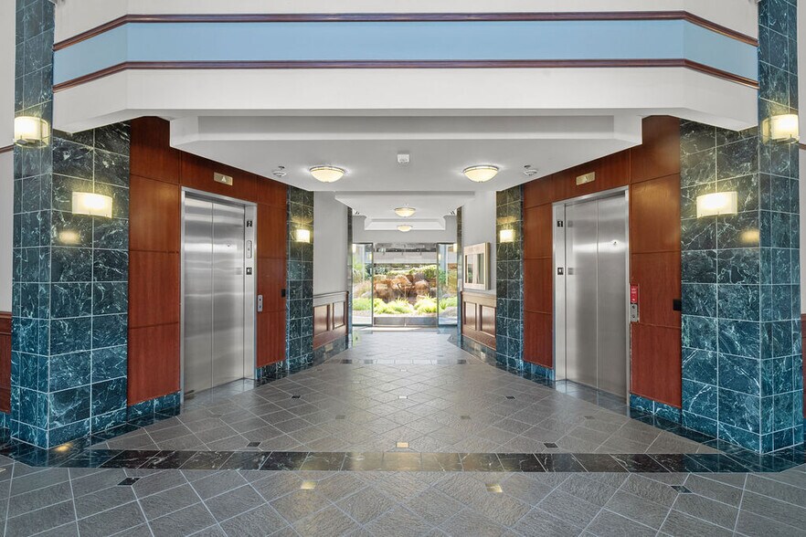 More Photos Of 1490 S Price Rd, Chandler Office For Lease