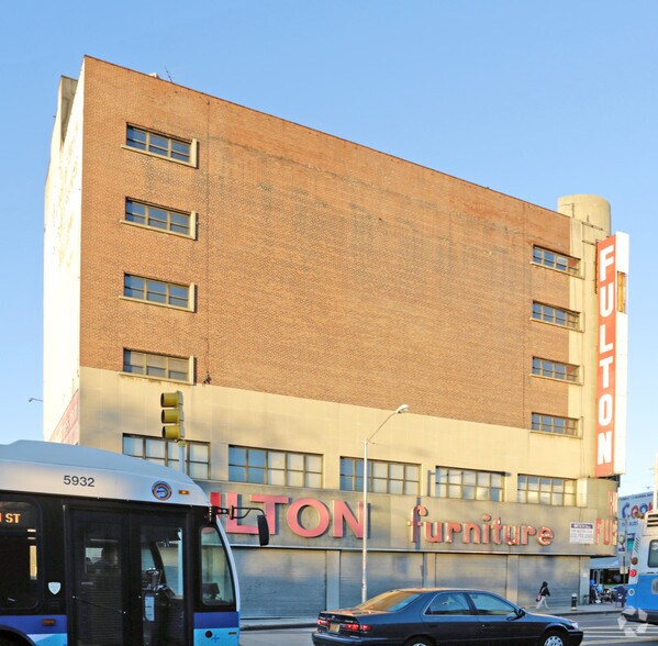 More Photos Of 166-36 Jamaica Ave, Jamaica General Retail For Lease