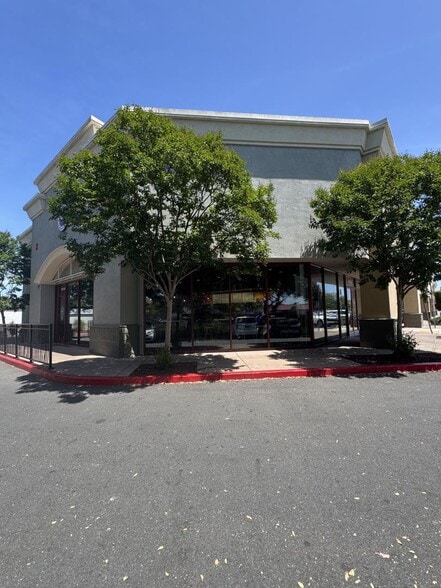 More Photos Of 30158 Industrial Pky SW, Hayward Storefront Retail Office For Sale