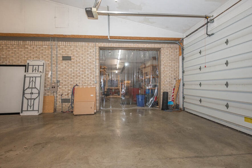 More Photos Of 9074 Market St, North Lima Freestanding For Sale