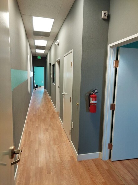 More Photos Of 4343 N Rancho Dr, Las Vegas General Retail For Lease