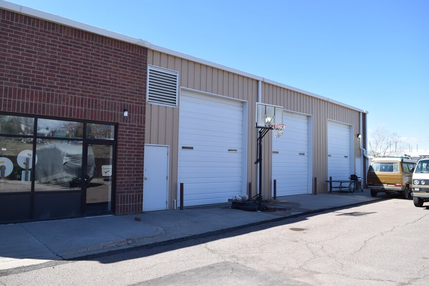 More Photos Of 2613 W 64th Ave, Denver Warehouse For Sale