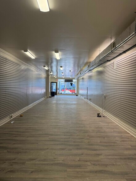 More Photos Of 322-324 N 7th St, Allentown Storefront Retail Residential For Lease