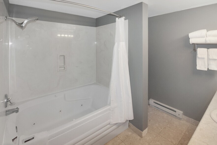 More Photos Of 115 W Lake Rd, Mayville Hotel For Sale