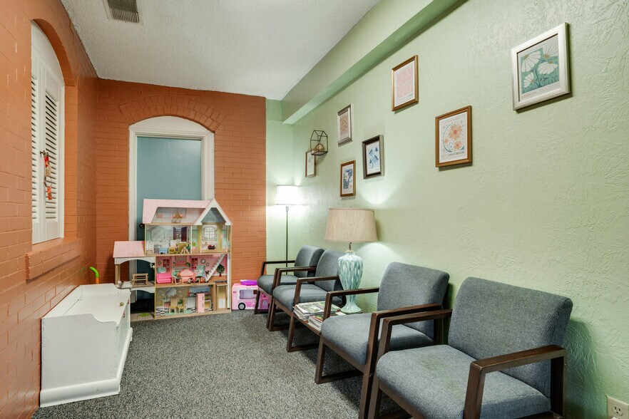 More Photos Of 2410 9th St, Wichita Falls Medical For Sale