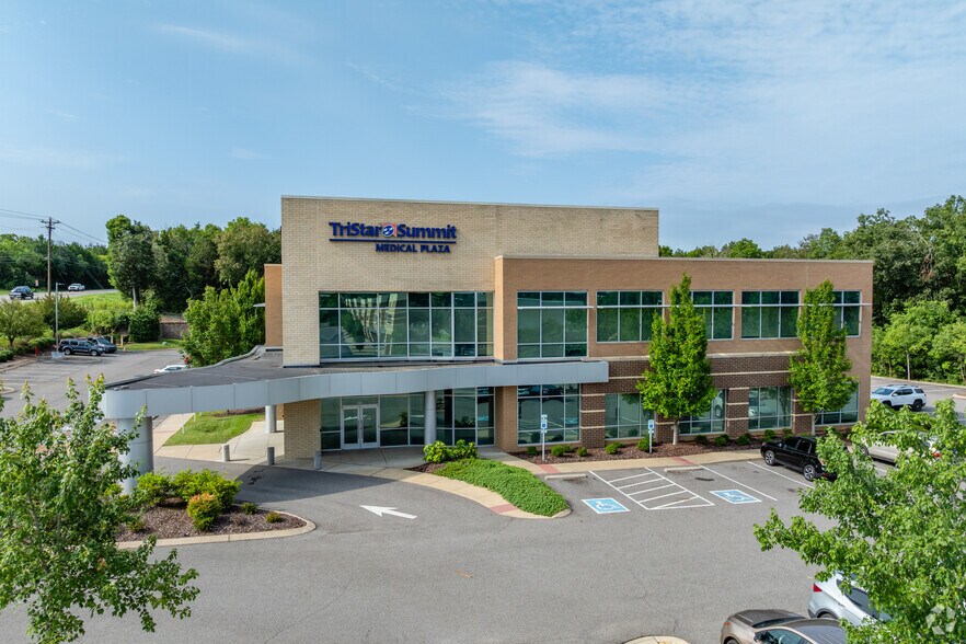 More Photos Of 660 S Mount Juliet Rd, Mount Juliet Medical For Lease