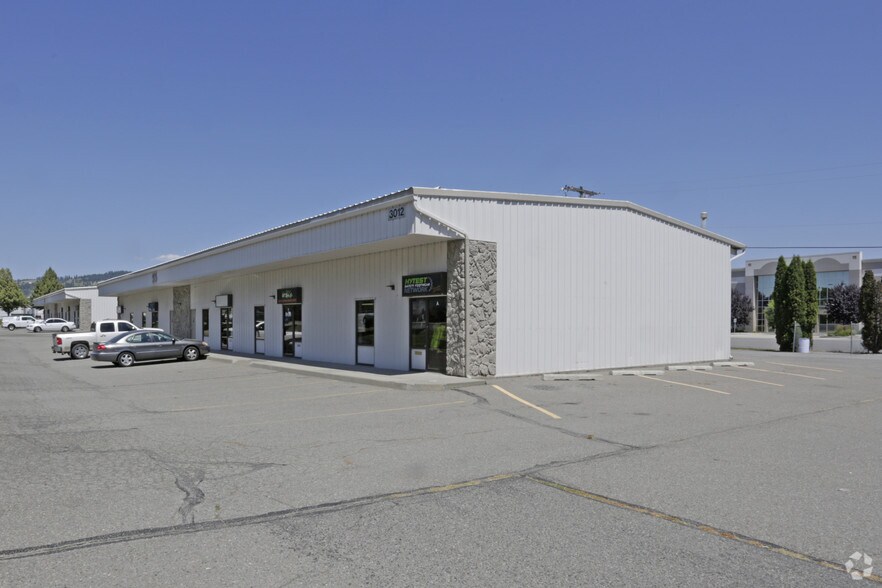 More Photos Of 3012 N Sullivan Rd, Spokane Valley Flex For Lease