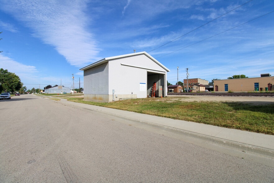 More Photos Of 14 1st SE st, Dodge Center Industrial For Sale