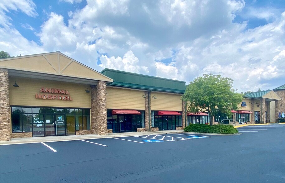 More Photos Of 11105 State Bridge Rd, Alpharetta Unknown For Lease