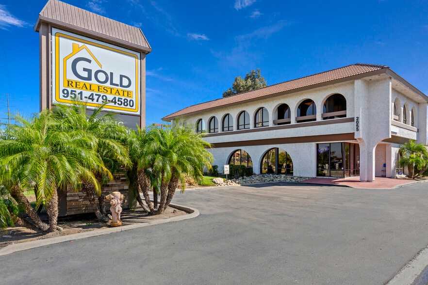Primary Photo Of 2055 Hamner Ave, Norco Office Residential For Lease