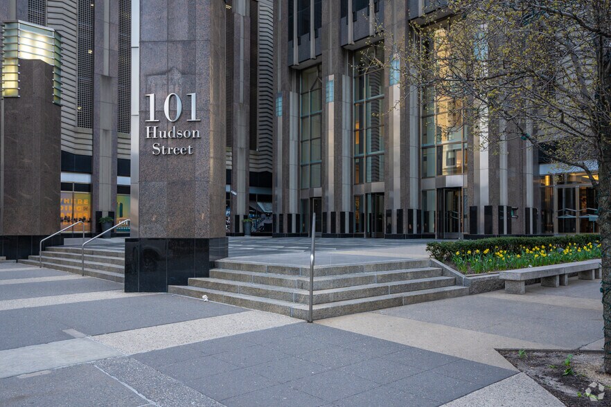 More Photos Of 101 Hudson St, Jersey City Medical For Lease