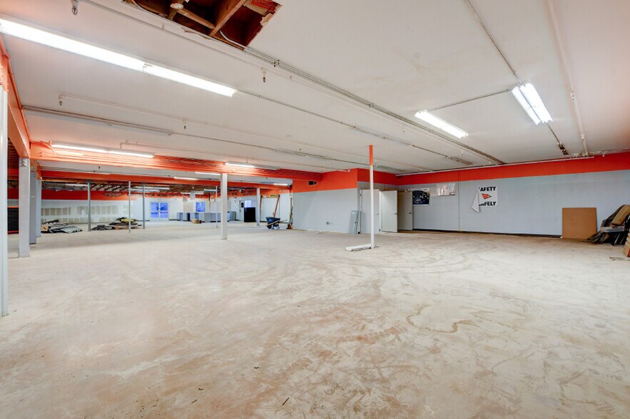 More Photos Of 3535 N Rancho Dr, Las Vegas Freestanding For Sale