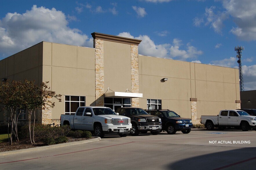 More Photos Of 27610 Commerce Oaks Dr, The Woodlands Warehouse For Lease