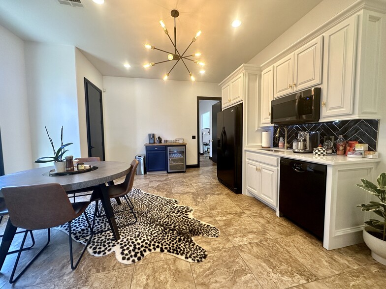 More Photos Of 2917 NW 156th St, Edmond Office Residential For Sale