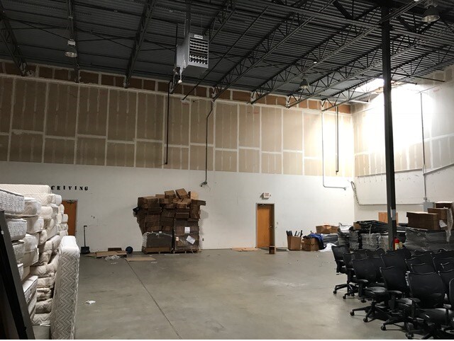More Photos Of 5150 Peachtree Industrial Blvd, Peachtree Corners Warehouse For Lease