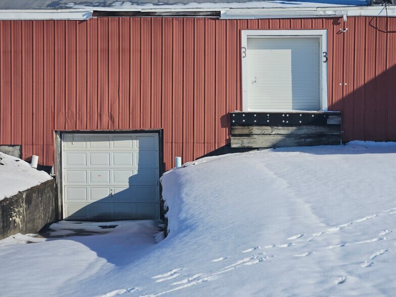 More Photos Of 51 Bank St, Orchard Park Warehouse For Sale