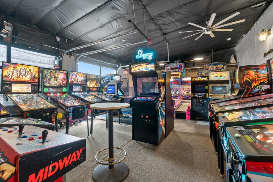 More Photos Of 208 N Molalla Ave, Molalla General Retail For Sale