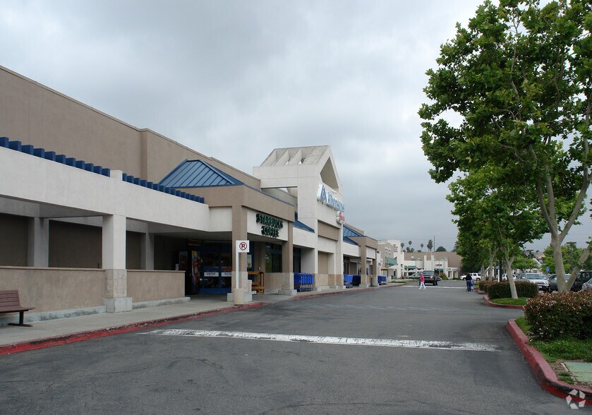 More Photos Of 30250-30690 Rancho California Rd, Temecula Unknown For Lease