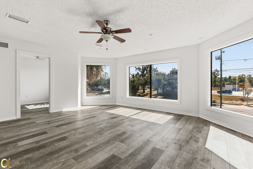 More Photos Of 389 E State Road 434, Longwood Storefront Retail Office For Lease