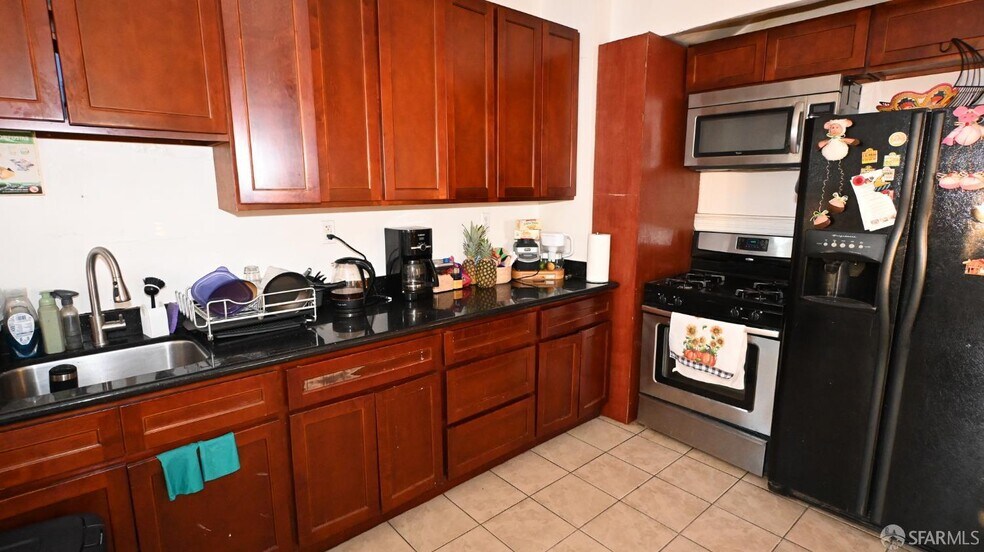 More Photos Of 954 De Haro St, San Francisco Multifamily For Sale