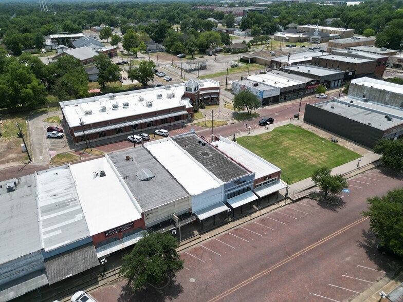 More Photos Of 1113 Main St, Commerce Restaurant For Sale