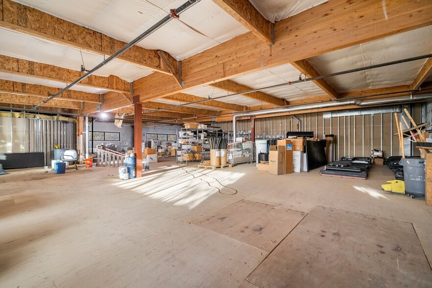 More Photos Of 435 Otterson Dr, Chico Manufacturing For Sale