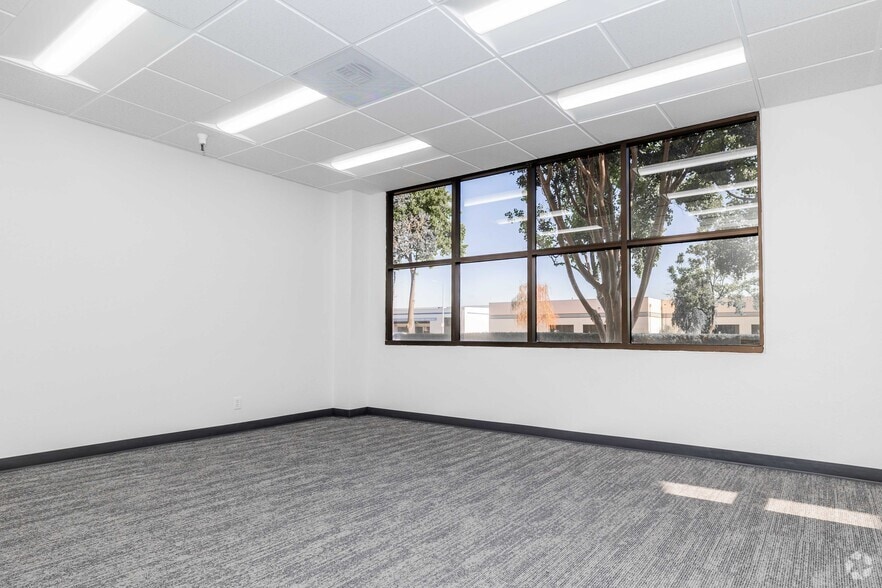 More Photos Of 2286-2298 Tripaldi Way, Hayward Unknown For Lease