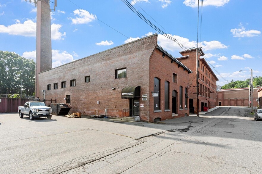 More Photos Of 19 Parker St, Clinton Industrial For Sale