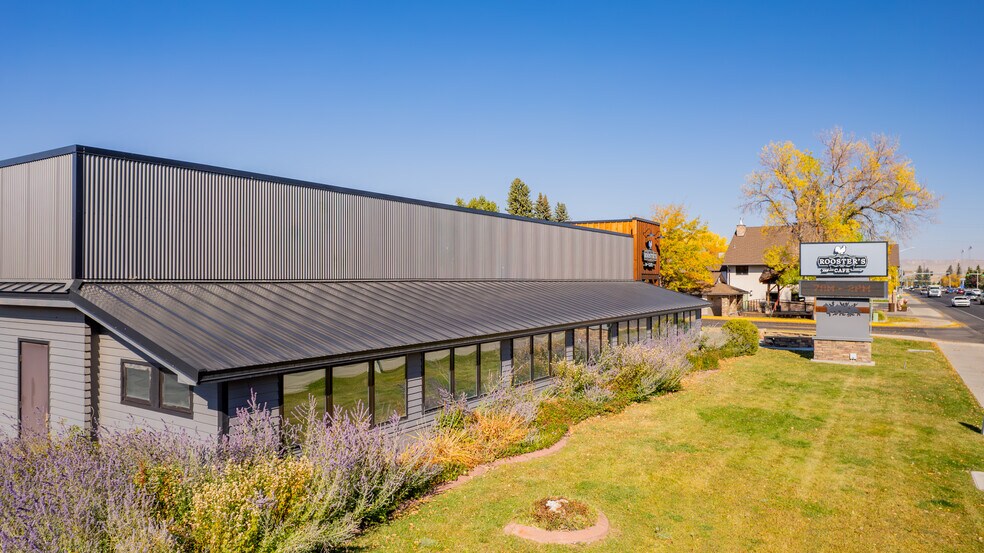 More Photos Of 1651 8th St, Cody Restaurant For Lease