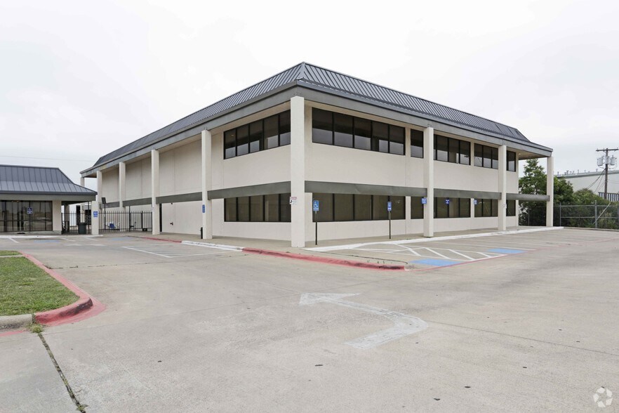 More Photos Of 3650 N Buckner Blvd, Dallas Storefront Retail Office For Sale