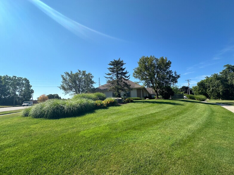 More Photos Of 4211 Division Ave, Comstock Park Office For Sale