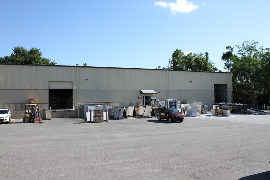 Primary Photo Of 6333-6339 All American Blvd, Orlando Warehouse For Lease