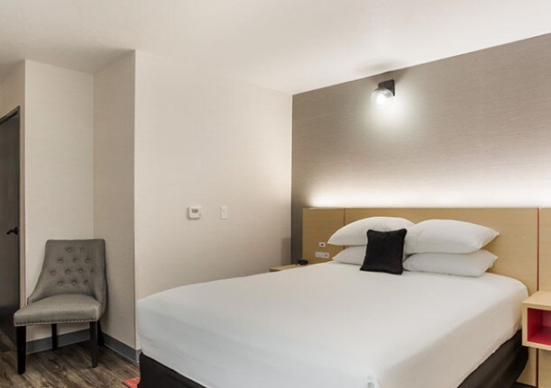 More Photos Of 1539 Horseshoe Dr, Columbia Hotel For Sale