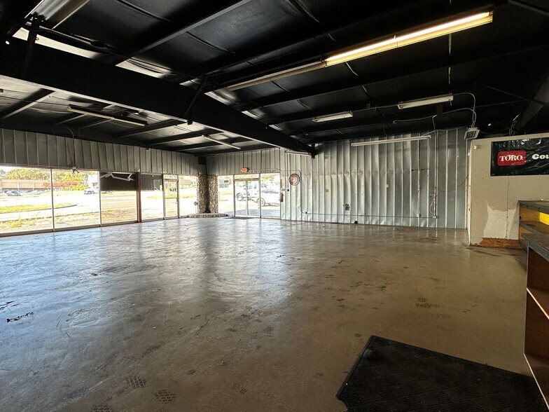 188 N Morningside Dr, Cartersville, GA 30121 Retail For Lease