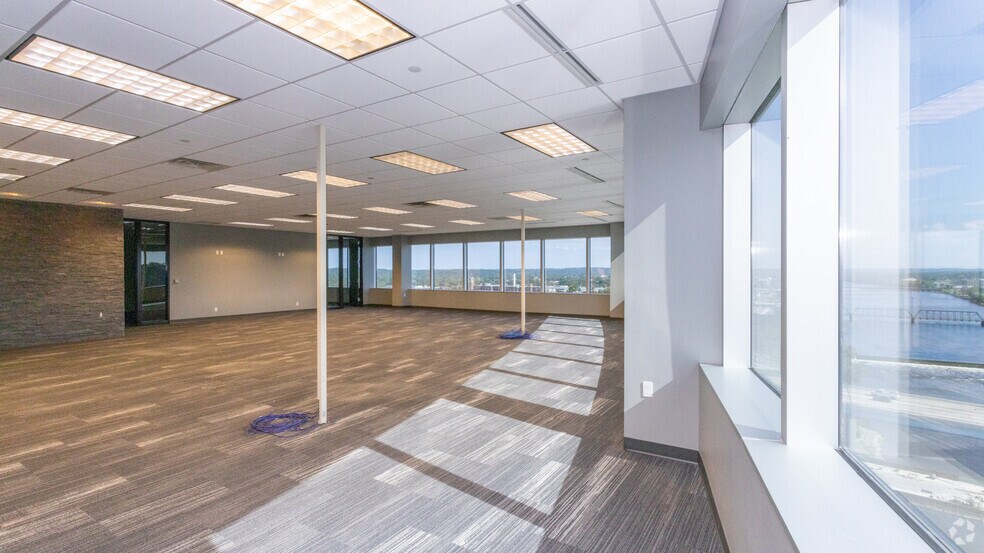 More Photos Of 333 Bridge St NW, Grand Rapids Office For Lease
