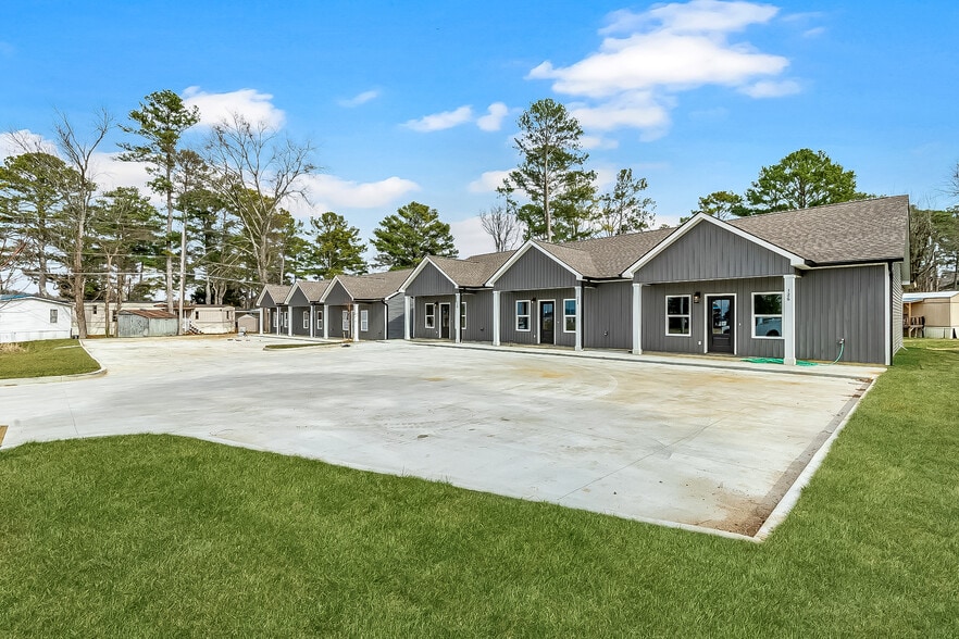 More Photos Of 916 Airport Rd, Chattanooga Multifamily For Sale