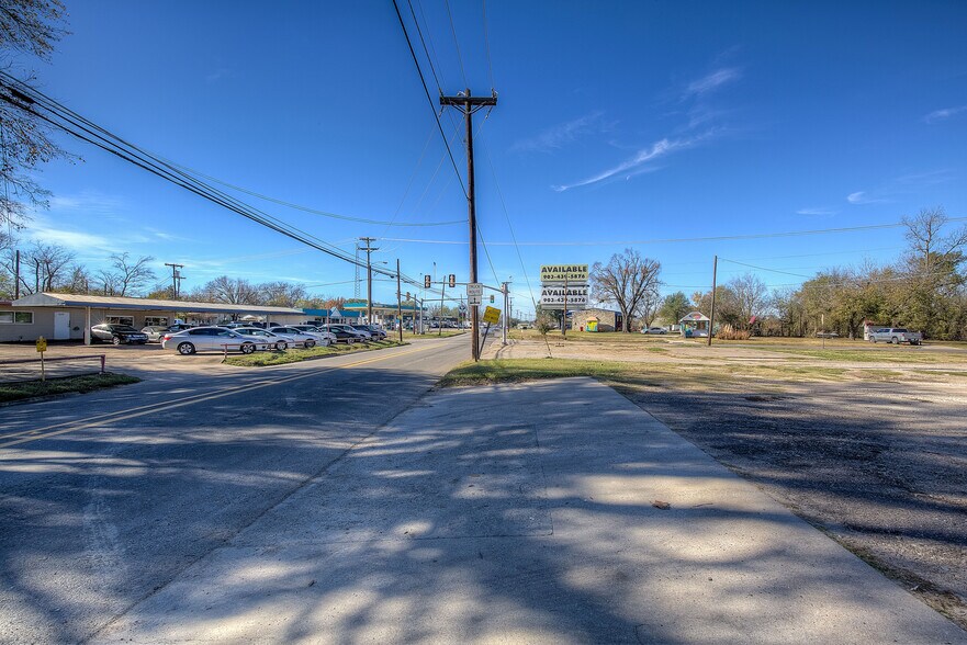 More Photos Of 845 Main St, Sulphur Springs Land For Sale
