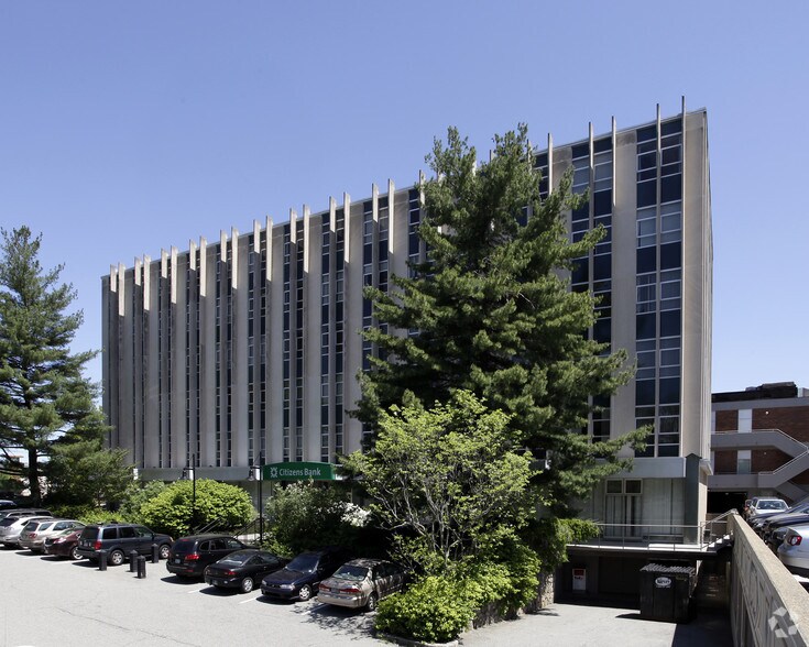 More Photos Of 1330 Boylston St, Chestnut Hill Office For Lease