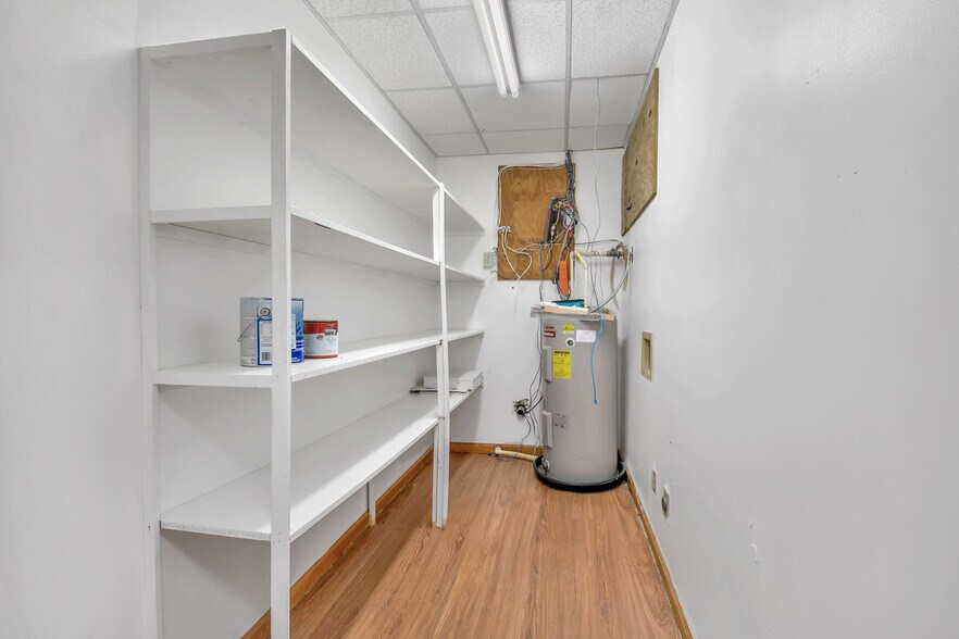 More Photos Of 949 Lane Ave S, Jacksonville Medical For Lease