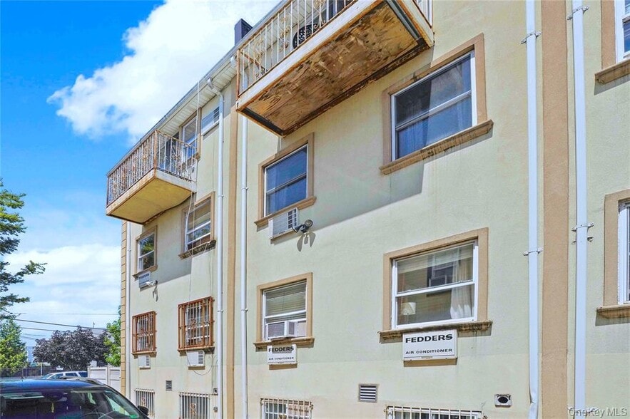 More Photos Of 6536 Metropolitan Ave, Middle Village Apartments For Sale