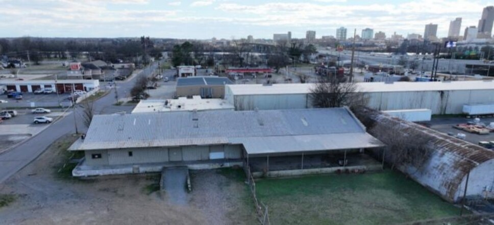 More Photos Of 403 N Vine St, North Little Rock Warehouse For Sale