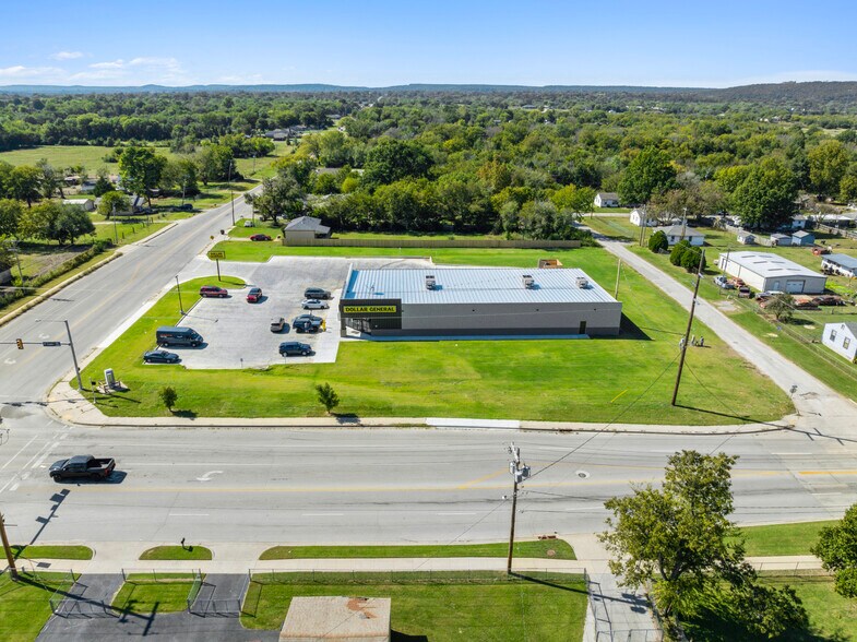 More Photos Of 5602 N Lewis Ave, Tulsa Freestanding For Sale