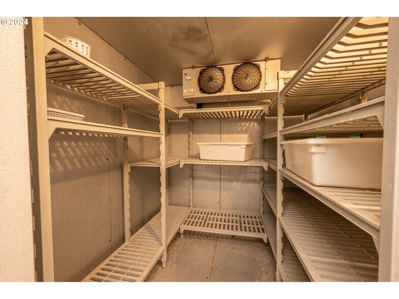 More Photos Of 58787 Hwy 101 hwy, Coos Bay Correctional Facility For Sale
