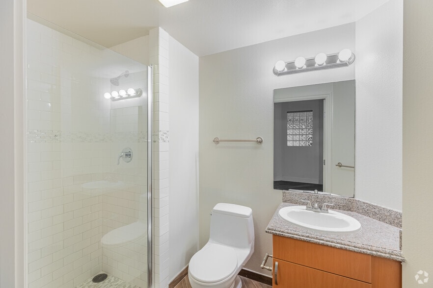 More Photos Of 1455 Kettner Blvd, San Diego Apartments For Lease